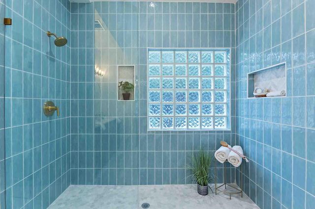 201 Timpanagos DR, Lakeway, TX 78734