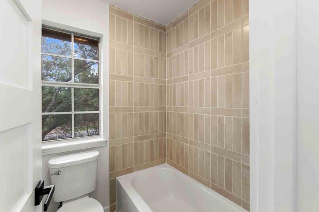 201 Timpanagos DR, Lakeway, TX 78734