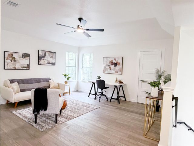 201 Timpanagos DR, Lakeway, TX 78734