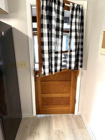 420 General Forrest Dr, Bruceton, TN 38317