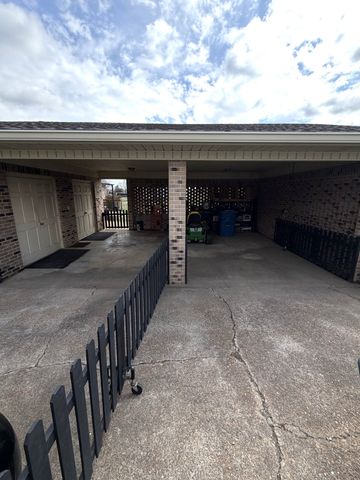 420 General Forrest Dr, Bruceton, TN 38317