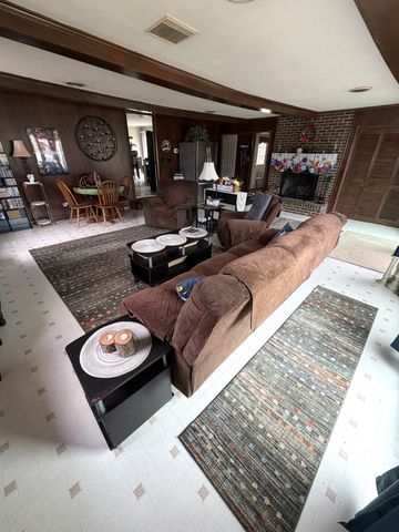 420 General Forrest Dr, Bruceton, TN 38317