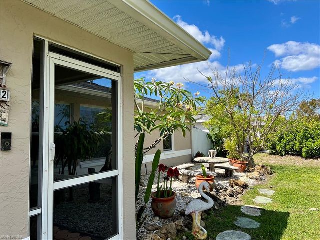 702 SW 25th ST, Cape Coral, FL 33914