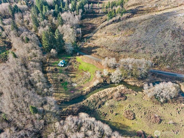 138 Ward Creek Rd, Raymond, WA 98577