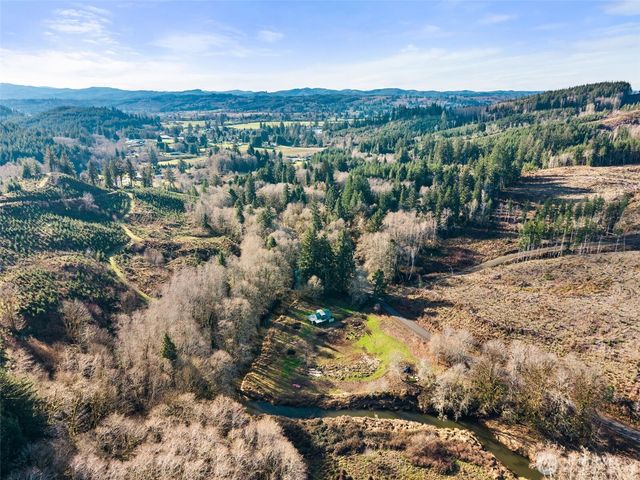 138 Ward Creek Rd, Raymond, WA 98577