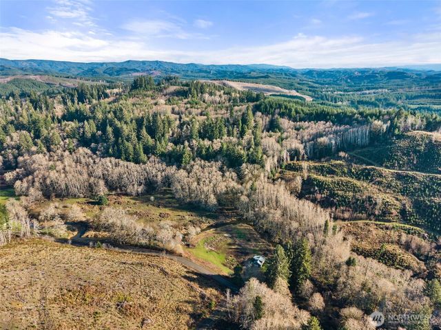 138 Ward Creek Rd, Raymond, WA 98577