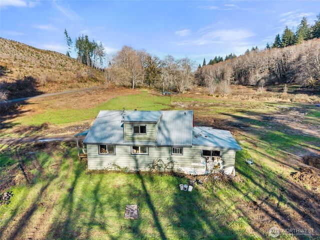 138 Ward Creek Rd, Raymond, WA 98577