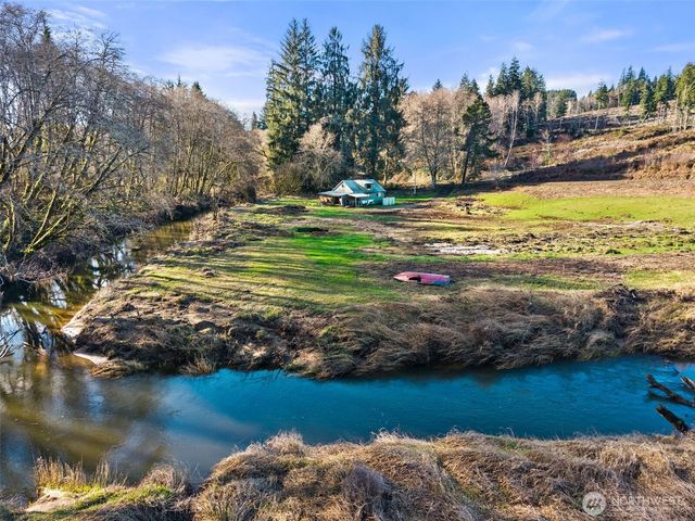 138 Ward Creek Rd, Raymond, WA 98577