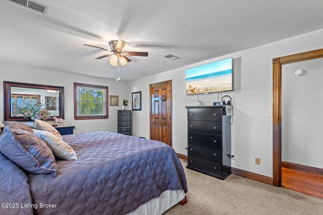 200 Nat Rogers Rd, New Haven, KY 40051