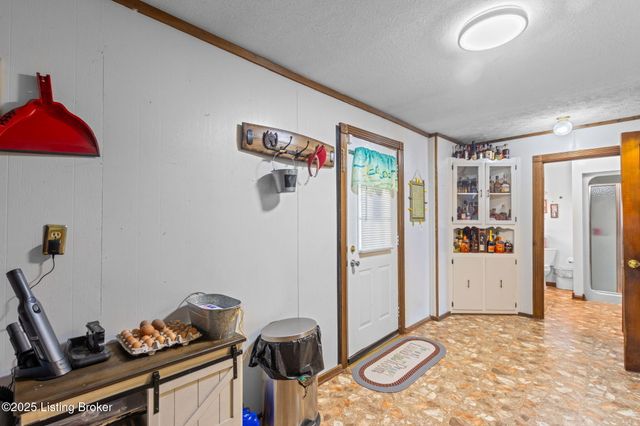 200 Nat Rogers Rd, New Haven, KY 40051