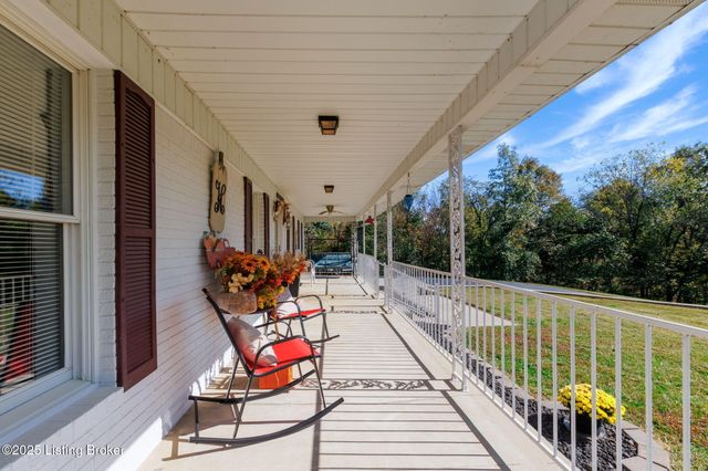 200 Nat Rogers Rd, New Haven, KY 40051