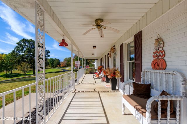 200 Nat Rogers Rd, New Haven, KY 40051