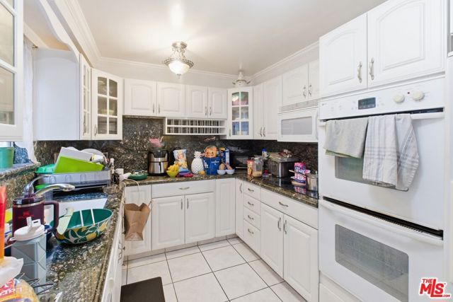 519 N Exton Avenue, Inglewood, CA 90302