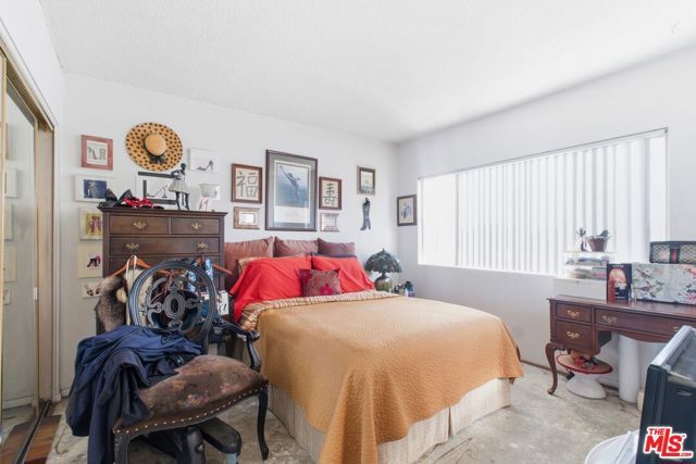 519 N Exton Avenue, Inglewood, CA 90302