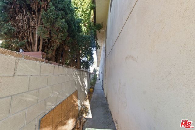 519 N Exton Avenue, Inglewood, CA 90302