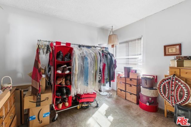 519 N Exton Avenue, Inglewood, CA 90302