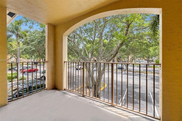 4280 San Marino Blvd 201, West Palm Beach, FL 33409