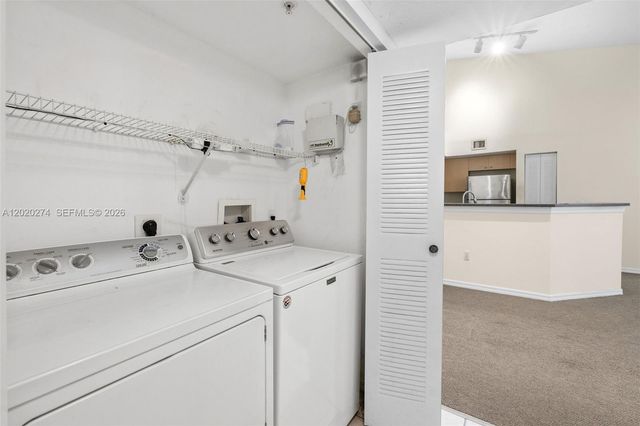 4280 San Marino Blvd 201, West Palm Beach, FL 33409