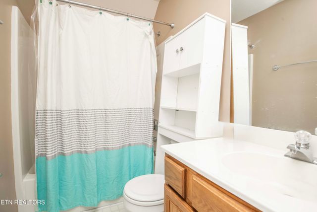 1219 Emerald Forest Lane, Powell, TN 37849