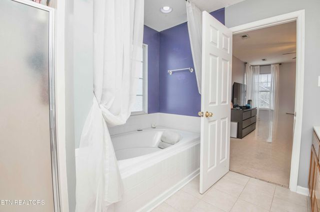 1219 Emerald Forest Lane, Powell, TN 37849