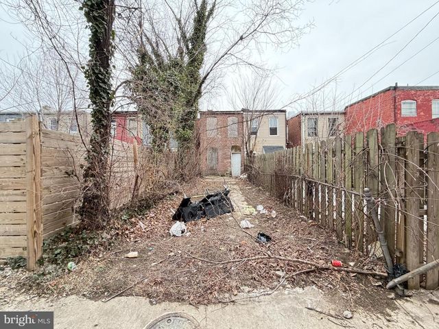 1806 BRADDISH AVE, Baltimore, MD 21216