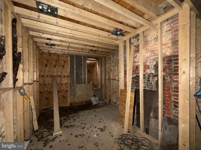 1806 BRADDISH AVE, Baltimore, MD 21216