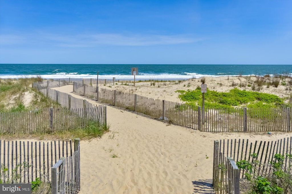 Image 32 of property listing at 10900 COASTAL HWY #316, Ocean City, MD 21842