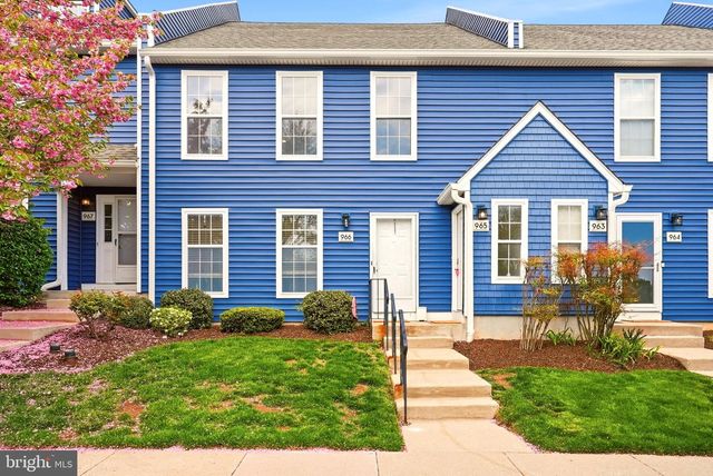 965 ROUNDHOUSE CT, West Chester, PA 19380