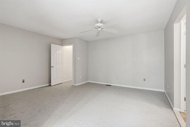 965 ROUNDHOUSE CT, West Chester, PA 19380