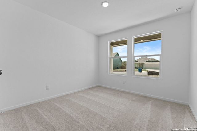 120 Autumn Trail, Floresville, TX 78114