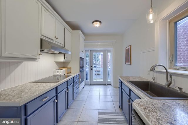 353 E ORANGE, Lancaster, PA 17602