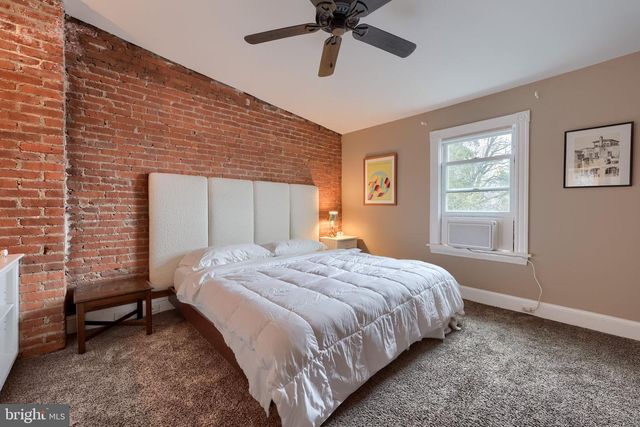 353 E ORANGE, Lancaster, PA 17602