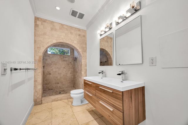 517 Minorca Ave, Coral Gables, FL 33134