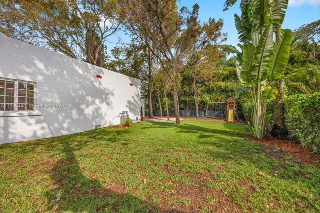 517 Minorca Ave, Coral Gables, FL 33134