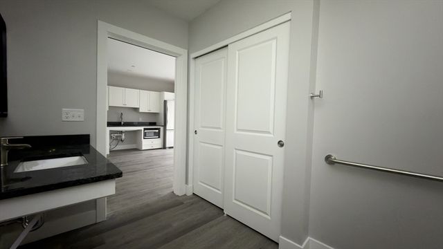 251 Sladen Street 105, Dracut, MA 01826