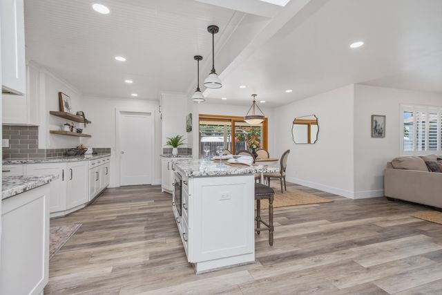 5115 Meckel Way, Sacramento, CA 95841