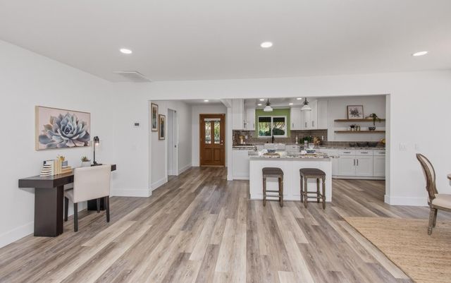 5115 Meckel Way, Sacramento, CA 95841