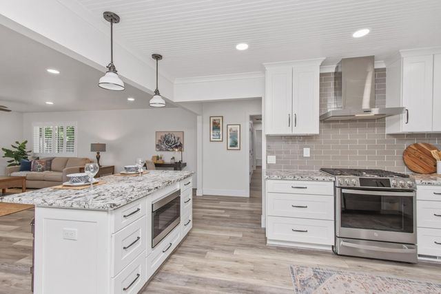 5115 Meckel Way, Sacramento, CA 95841