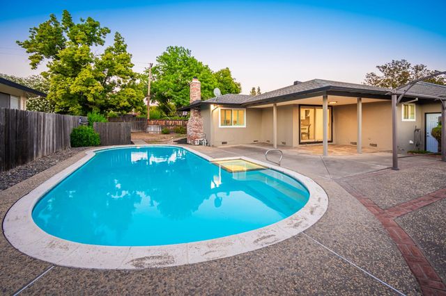 5115 Meckel Way, Sacramento, CA 95841