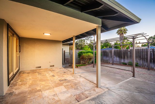 5115 Meckel Way, Sacramento, CA 95841
