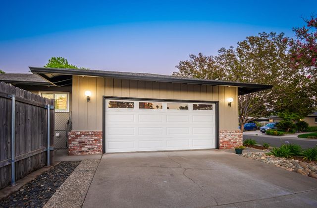 5115 Meckel Way, Sacramento, CA 95841