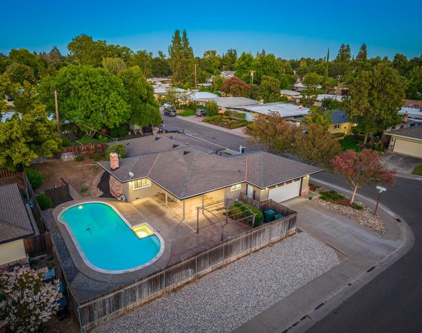 5115 Meckel Way, Sacramento, CA 95841