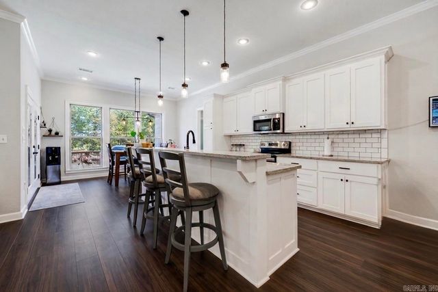 24 Johnny Drive, Greenbrier, AR 72058