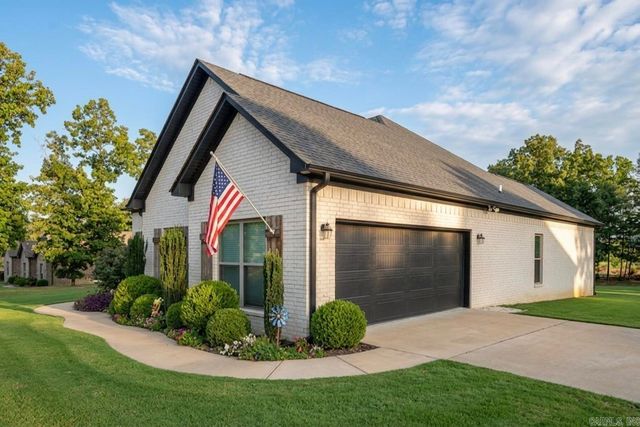 24 Johnny Drive, Greenbrier, AR 72058