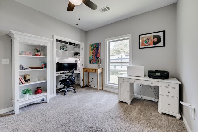 24 Johnny Drive, Greenbrier, AR 72058