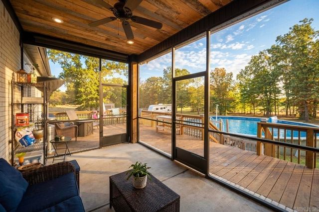 24 Johnny Drive, Greenbrier, AR 72058