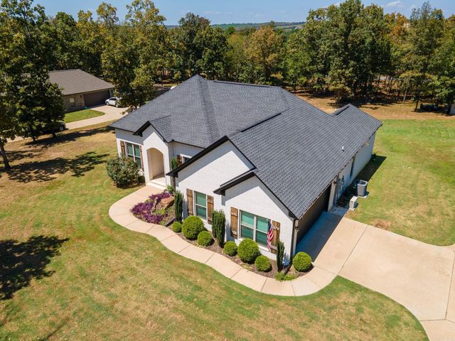 24 Johnny Drive, Greenbrier, AR 72058