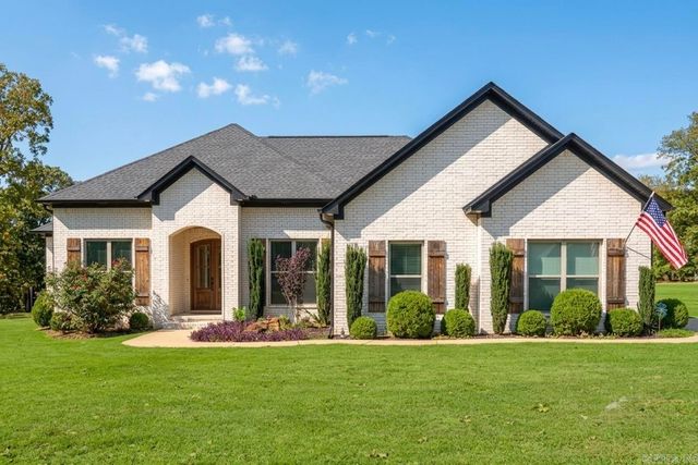 24 Johnny Drive, Greenbrier, AR 72058