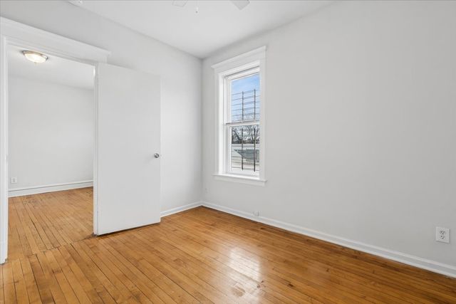 5414 N Broadway Street 2, Chicago, IL 60640