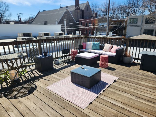 5414 N Broadway Street 2, Chicago, IL 60640